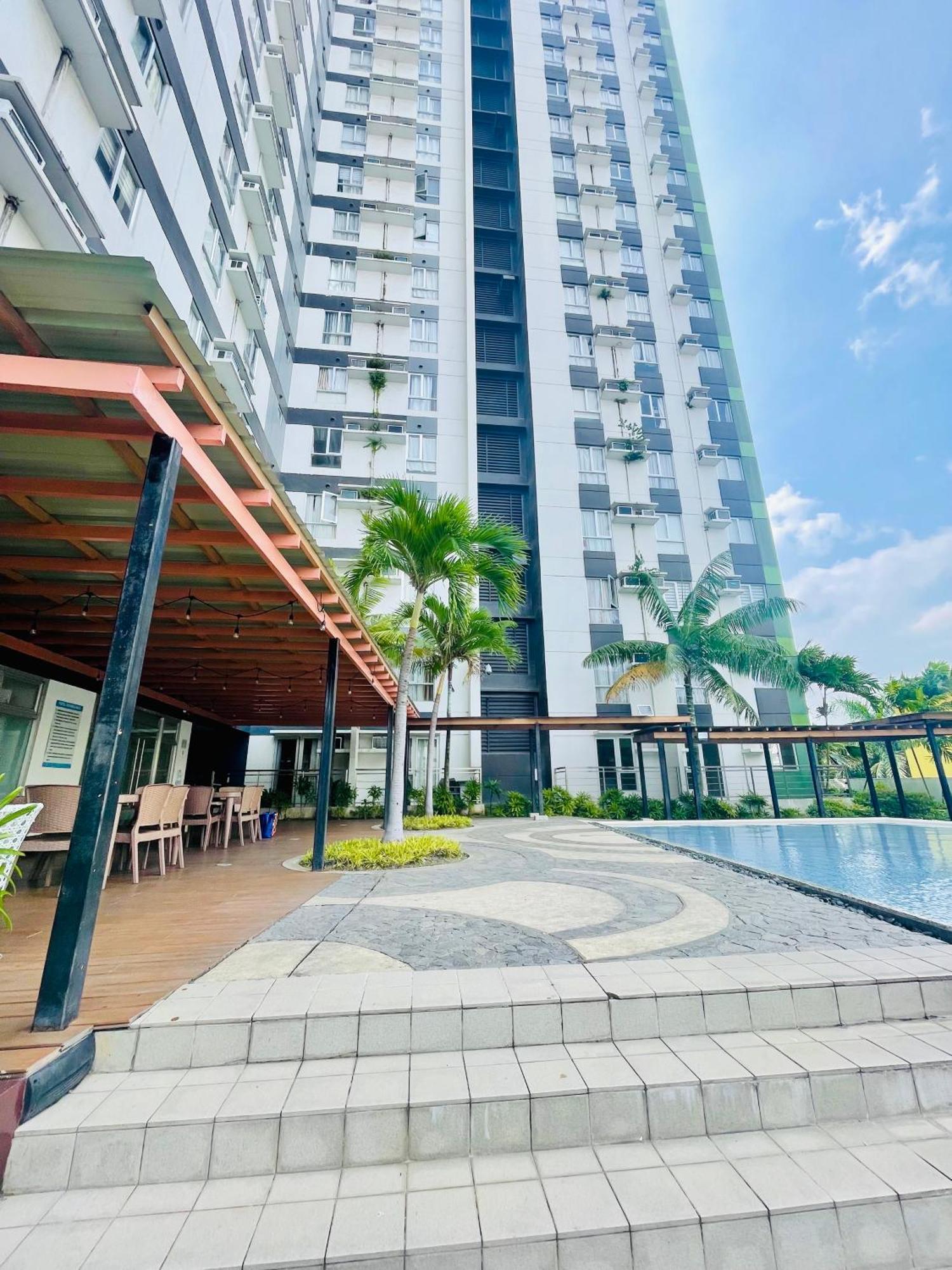 2-Bedroom Condo Unit With Balcony At Centrio Tower Beside Ayala Centrio Mall Downtown Cdo Cagayan de Oro Bagian luar foto
